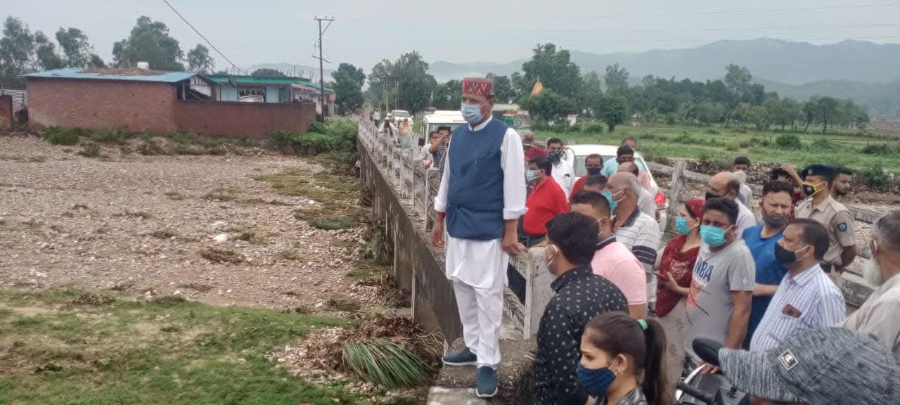 सुखी का खाला में आई बाढ़ के कारण माजरा क्षेत्र के लोगों का हुआ नुकसान