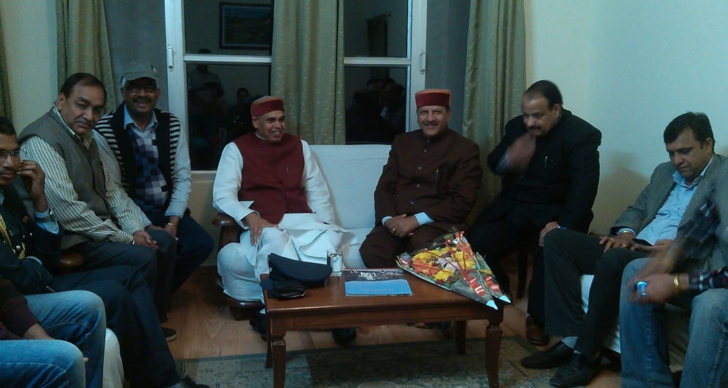 राज्यपाल आचार्य देवव्रत से  नाहन सर्किट हाउस में मुलाकात